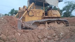 Vụ san ủi lăng vợ Vua: Yêu cầu khởi tố tội xâm phạm mồ mả