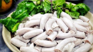 Nước này không chỉ dùng để chấm, bơm vào lòng lợn vừa sạch bong lại hết sạch mùi hôi, chị em hãy nhớ kỹ!