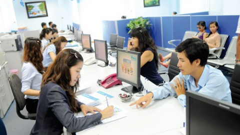 Lãi suất liên ngân hàng giảm sâu, hàng chục nghìn tỷ đồng được hút về trên kênh OMO