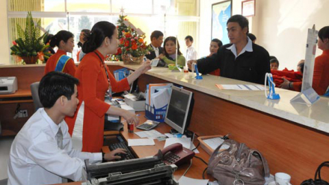 Thị trường chứng khoán 22/9: Cổ phiếu ngân hàng 'dậy sóng', STB tỏa sáng