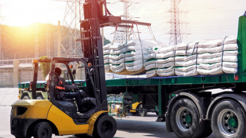 Nghịch lý: Doanh nghiệp mía đường điêu đứng hậu Hiệp định ATIGA, cổ phiếu vẫn tăng 70% 