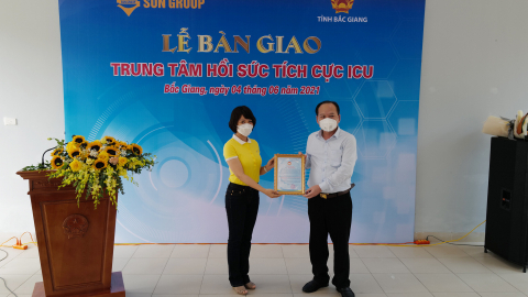 Tập đoàn SunGroup trao 320 tỷ đồng cho Quỹ vắc-xin