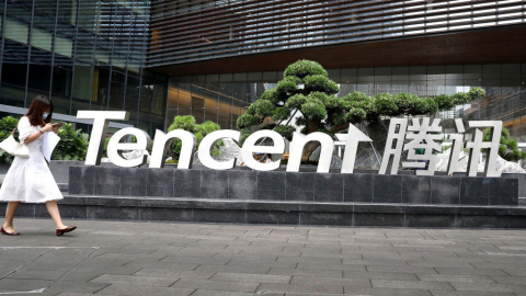NĐT ồ ạt bán tháo cổ phiếu Tencent, Meituan; chỉ số Hang Seng cắm đầu lao dốc