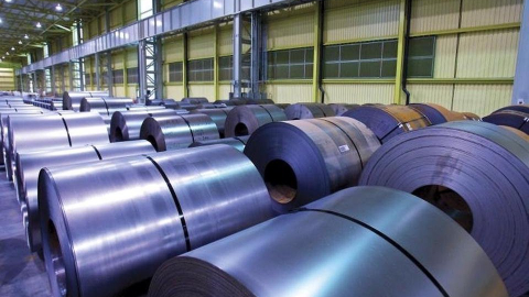 Giá vật liệu hôm nay 24/12: Giá thép trong nước lại điều chỉnh tăng-giảm mạnh nhiều thương hiệu