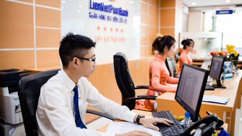 Lô cổ phần LPB của VNPost ế người mua - “Game nhà nước thoái vốn” đã hết nhiệm màu?