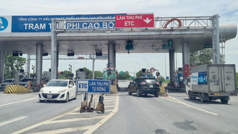Đề nghị VEC phối hợp với VETC và Epass xử lý lỗi thu phí không dừng