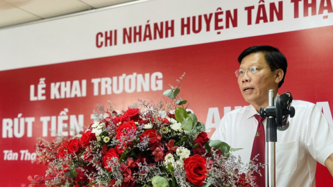 Agribank Chi nhánh Long An khai trương ngân hàng tự động Autobank (CDM) thứ 6