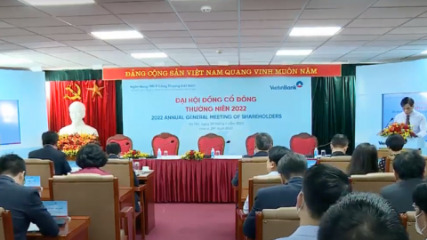 Sếp VietinBank: 'Giờ này các cổ đông có thể đặt lệnh và mua thêm cổ phiếu CTG'