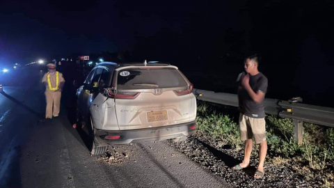 Tông vào đuôi ô tô CRV biển nước ngoài, người đàn ông tử vong