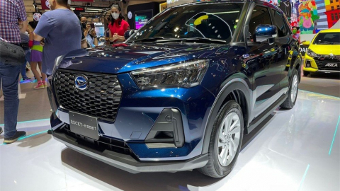 Daihatsu Rocky e-Smart Hybrid 2022 sở hữu thiết kế ấn tượng
