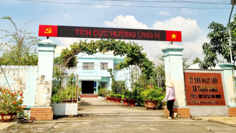 Một xã của Hậu Giang chuyển đổi số như thế nào mà hơn 80% hộ dân biết giao dịch trên Smartphone?