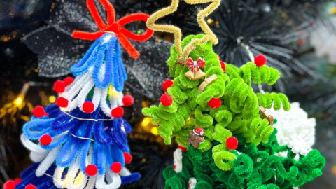 'Trend' cây thông handmade lên ngôi thu hút khách dịp Giáng sinh