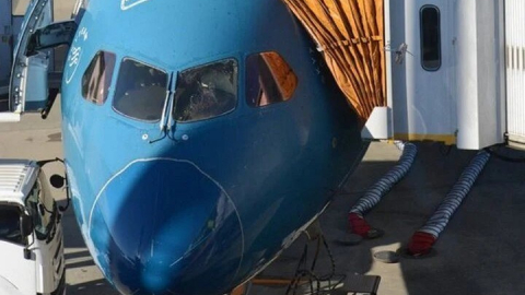 Máy bay Boeing 787 của Vietnam Airlines nứt kính tại Nhật Bản, đang ở đâu?