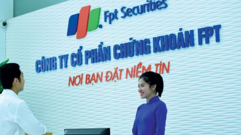 Chứng khoán FPT (FTS) chốt ngày trả cổ tức 5% bằng tiền và thưởng cổ phiếu tỷ lệ 10%