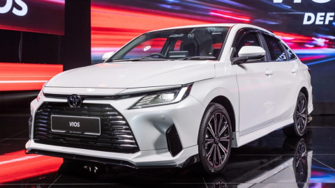 Toyota và Daihatsu tạm dừng phân phối vì cáo buộc gian lận an toàn
