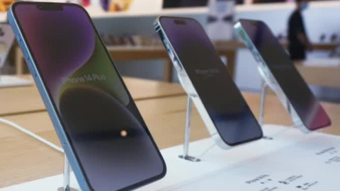 Thị trường smartphone toàn cầu bước vào năm tồi tệ nhất thập kỷ