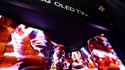 Samsung, LG thấy 'khó thở' tại Trung Quốc