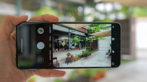 Mẫu smartphone đáng mua ở phân khúc phổ thông