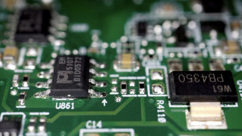 Doanh nghiệp ngành chip bán dẫn đua tốc độ 