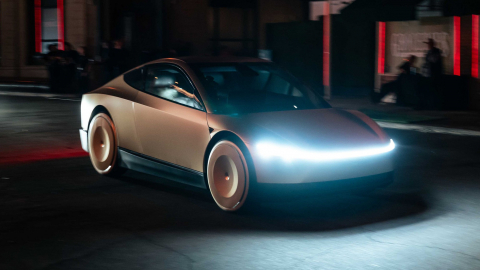 Hệ thống hỗ trợ lái xe của Tesla bị điều tra về tính an toàn 