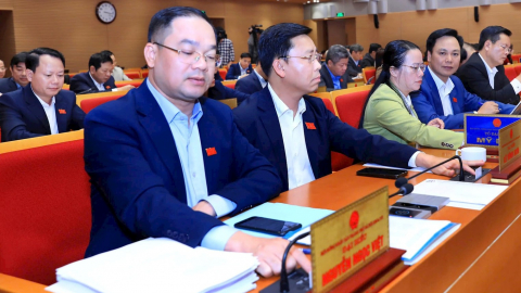 Năm 2025: Hà Nội đặt mục tiêu tăng trưởng GRDP đạt 6,5% trở lên, hoàn thành gần 5.000 nhà ở xã hội