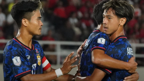 CĐV Đông Nam Á khen Lào, mỉa mai bóng đá Indonesia
