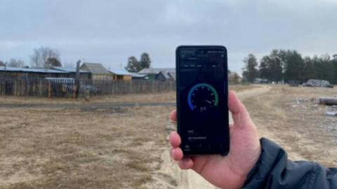 Lý do Nga bất ngờ thông báo cắt Internet ở Crimea
