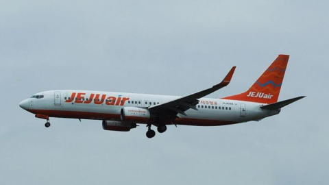 Thêm một máy bay của Jeju Air phải hạ cánh khẩn cấp vì sự cố