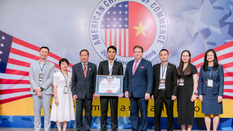 Lần thứ 7 liên tiếp AIA Việt Nam được AmCham vinh danh nhờ những đóng góp thiết thực cho cộng đồng