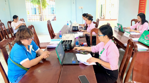 NHCSXH Cam Lâm (Khánh Hòa): Giải ngân gần 900 triệu đồng cho người dân