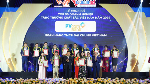 PVcomBank lần thứ năm liên tiếp được vinh danh doanh nghiệp phát triển nhanh nhất Việt Nam