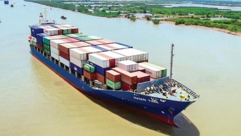 Vận tải và Xếp dỡ Hải An (HAH) sắp xếp gần 700 tỷ đồng đầu tư tàu HCY-268