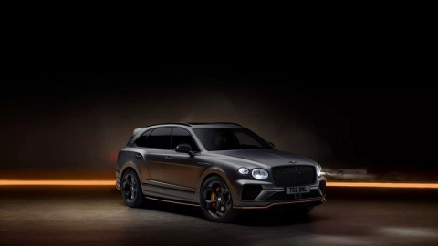 Bentley Bentayga S Black Edition chốt giá gần 17 tỷ đồng tại Việt Nam