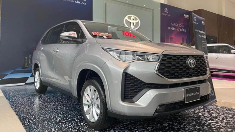Giá xe Toyota Innova Cross lăn bánh tháng 6/2024: Giảm sâu kích cầu doanh số