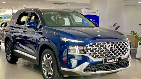 Giá xe Hyundai Santa Fe lăn bánh tháng 7/2024: Giảm giá xả kho đón bản mới