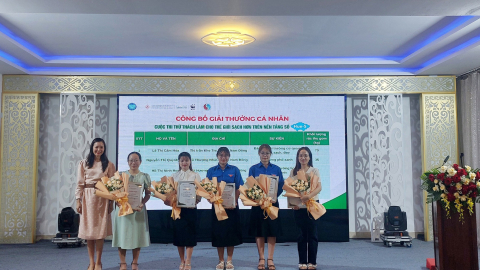 Trao giải Cuộc thi Thử thách làm cho thế giới sạch hơn trên nền tảng số Hue-S 