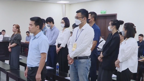 Cựu Chủ tịch Vimedimex tố biên bản lập cùng giờ ở 2 nơi, đề nghị hoãn xét xử