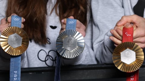 Bò, xe cũng được thưởng cho VĐV đoạt huy chương Olympics