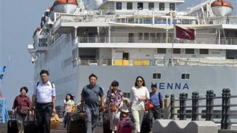 Hàn Quốc phát hiện 11 người Việt trốn trong thùng xe tải rời đảo Jeju trái phép