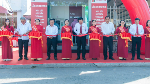 Agribank Chi nhánh tỉnh Long An khai trương 2 điểm giao dịch ngân hàng tự động Autobank