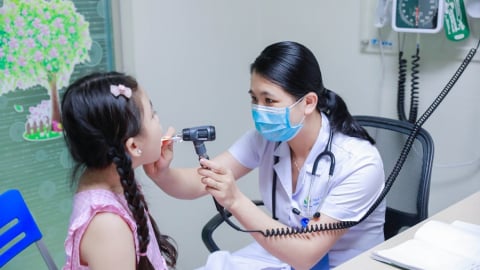 Mới khỏi cúm có nên đi tiêm vaccine cúm mùa hay không? 