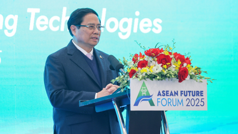 Thủ tướng 'vừa ăn trưa vừa bàn việc' với các lãnh đạo ASEAN và các tập đoàn Intel, Nvidia và Huawei