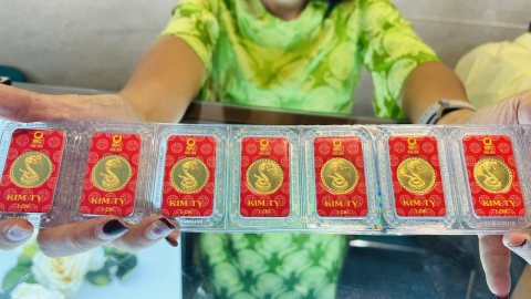 Giá vàng tăng sốc trước ngày Thần tài, SJC, PNJ, DOJI… có gì đặc biệt để bán cho khách?