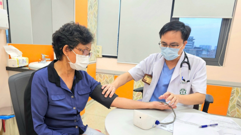 Người dân khám chữa bệnh vào thứ 7, Chủ nhật có được BHYT thanh toán?