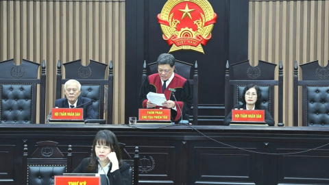 Nguyễn Thị Thanh Nhàn và Công ty AIC phải bồi thường thay nhóm cựu nhân viên Bộ Thông tin và Truyền thông