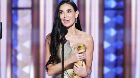 Demi Moore ngậm ngùi trắng tay ở Oscar