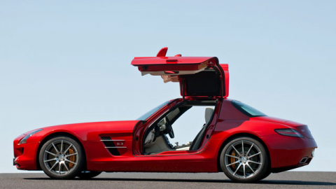 Chiêm ngưỡng siêu xe Mercedes-Benz SLS AMG thứ 3 tại Việt Nam