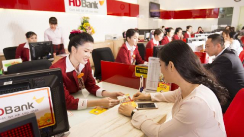 Lãi kỷ lục 4.000 tỷ, cổ phiếu HDB của HDBank gia nhập VN30