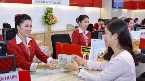 Sáp nhập với HDBank, cổ đông PGBank được lợi gì?