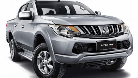 Mitsubishi Triton VGT AT GL giá chỉ 554 triệu đồng
